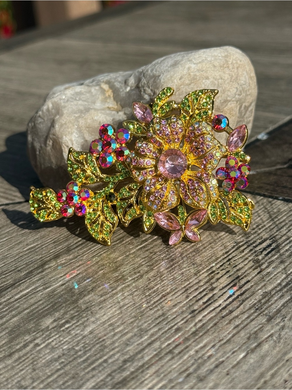 NWT Gold-Tone Floral Crystal Brooch - Pink & Multicolor Stones